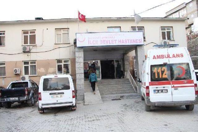 Şemdinli'de Görevli Dr. Çaka, 14 Ayda 2 Bin Ameliyat Yaptı