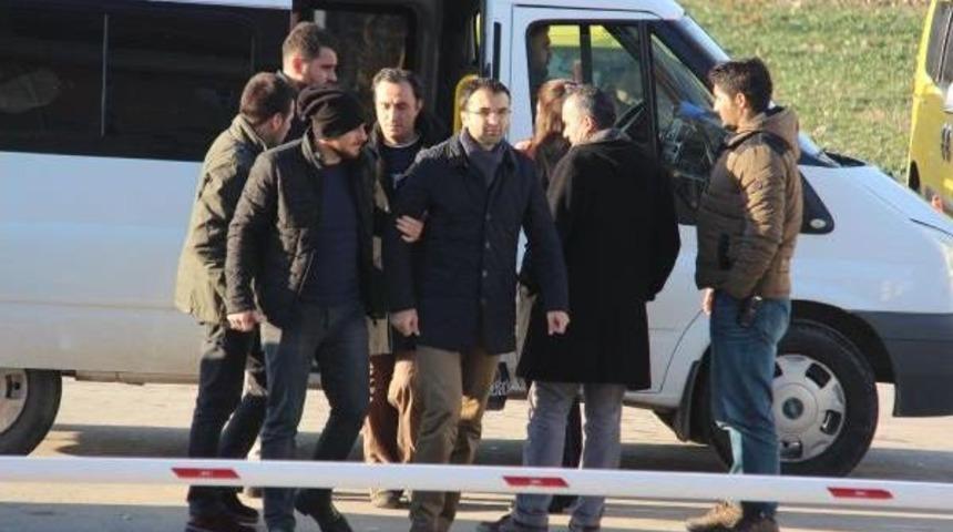 Edirne'de Fet&ouml;'n&uuml;n 5 'b&uuml;rokrat Abisi' G&ouml;zaltına Alındı