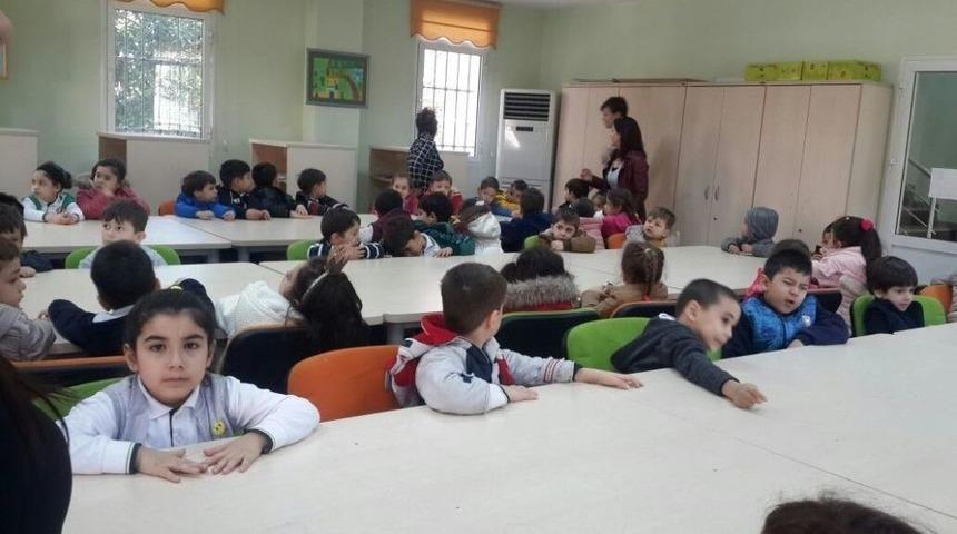 Milaslı Miniklerden K&uuml;t&uuml;phane Ziyareti