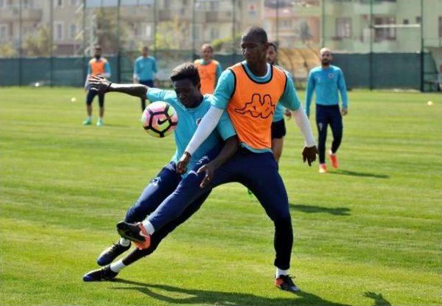 Aytemiz Alanyaspor'da Kasımpaşa Hazırlıkları Sürüyor