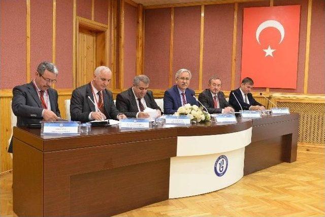 Rektör Kaplan: “islamofobi Kelimesini Dilimizden Çıkarmalıyız” 1