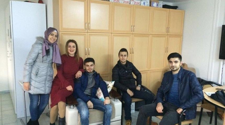 &Uuml;niversite &Ouml;ğrencisi Tezinde &rsquo;als İle Yaşam&rsquo;ı Konu Aldı