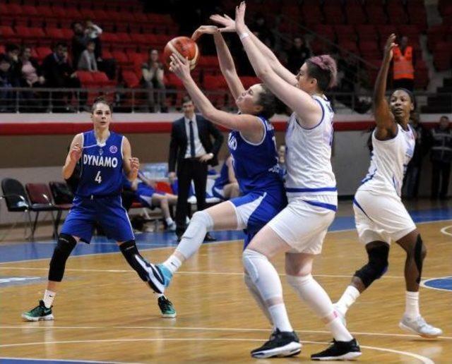 Canik Belediyespor-Dynamo Novosibirsk: 63-55 (Kadınlar Eurocup)