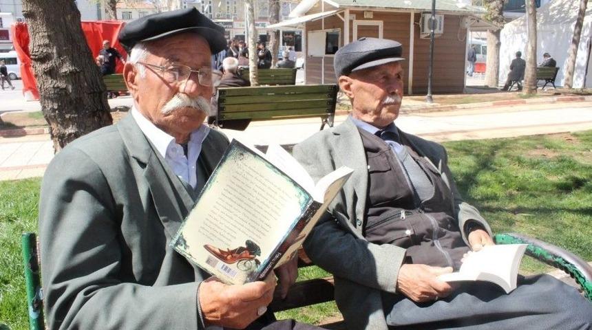 Okuma Etkinliği Yoğun İlgi Gördü