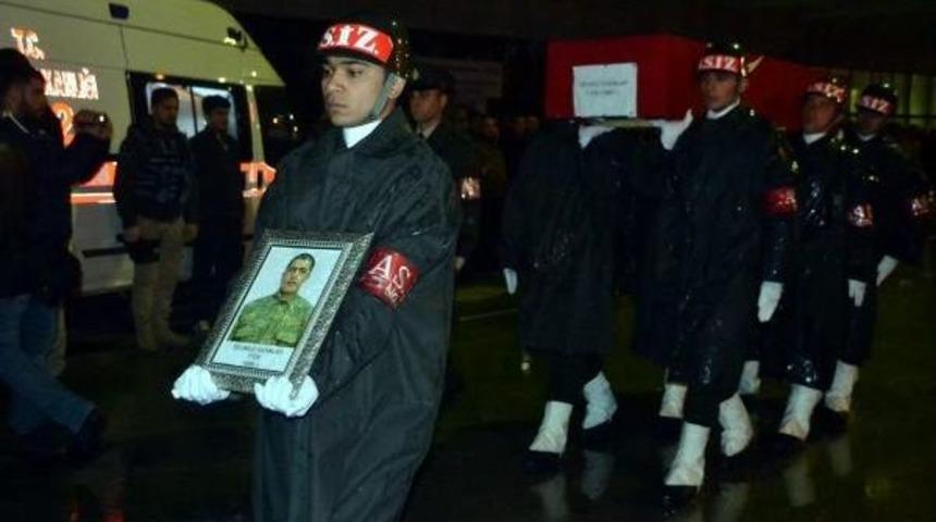 Kalp Krizi Sonucu Şehit Olan Askere Uğurlama T&ouml;reni