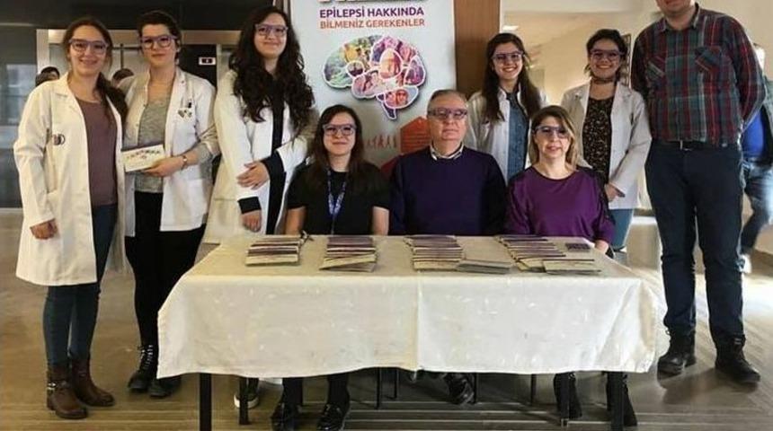 Esog&uuml; Hastanesi Girişinde &ldquo;epilepsi Farkındalık G&uuml;n&uuml;&rdquo; Standı A&ccedil;ıldı