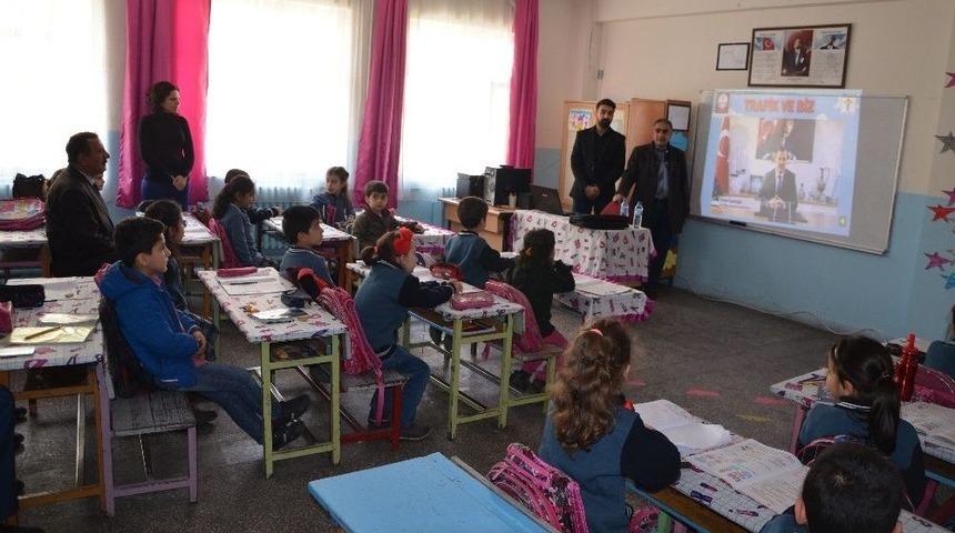 Tatvan&rsquo;da &Ouml;ğrencilere &ldquo;trafik&rdquo; Eğitimi