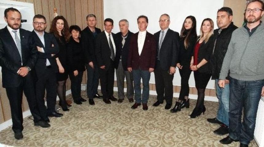 Kahramanmaraş Kafkas K&uuml;lt&uuml;r Derneği Yeni Y&ouml;netimi Basınla Buluştu