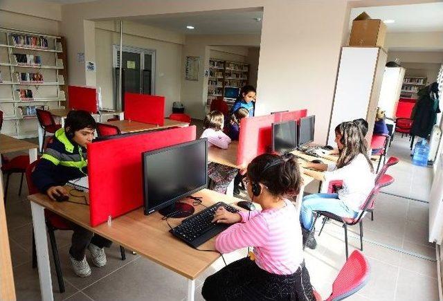 Beylikd&uuml;z&uuml; K&uuml;t&uuml;phaneleri, 7&rsquo;den 70&rsquo;e Her Kesime Hitap Ediyor 3