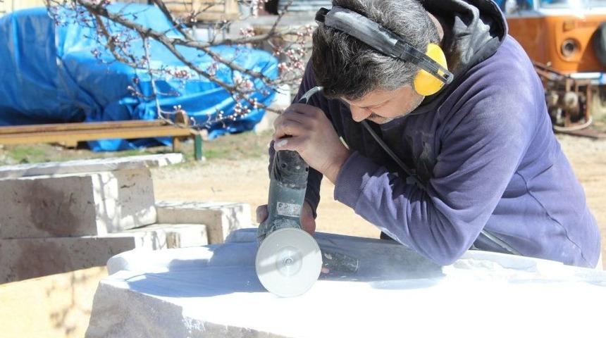 Kırşehir&rsquo;e Şehitlik Anıtı Yapılıyor