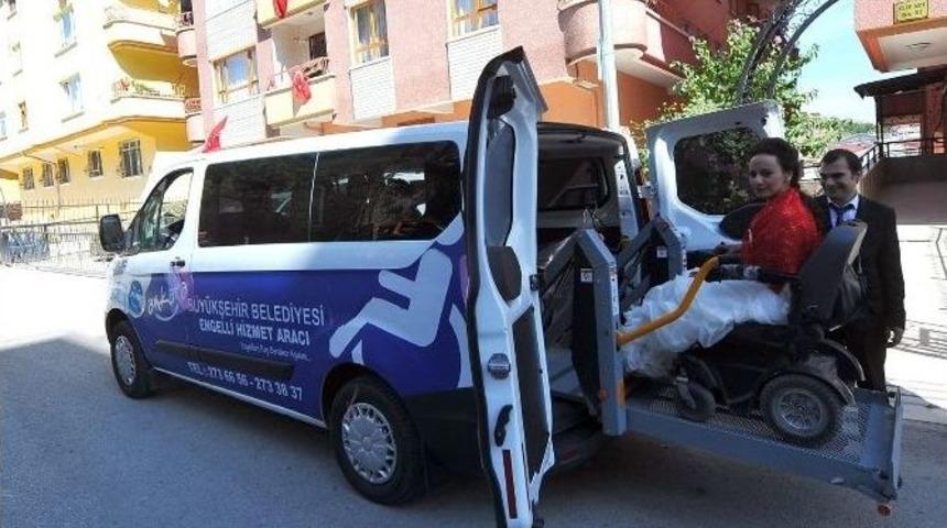 Ankara B&uuml;y&uuml;kşehir Engellilere Hizmet Ve Projeleri İle &Ouml;rnek Oluyor