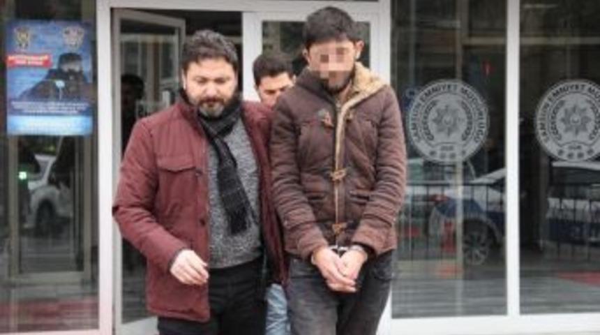 İki Kişiye Uyuşturucu Satan Gen&ccedil; Kovalamacayla Yakalandı