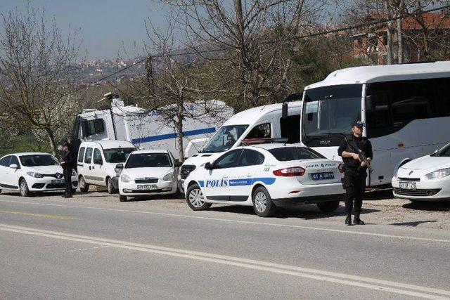 Kandıra Cezaevi Yolunda Hdp Önlemi