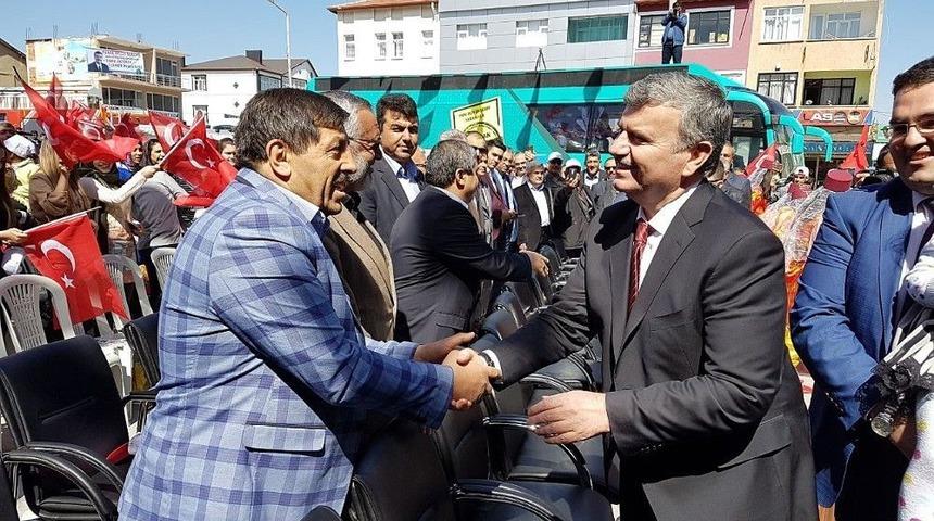 Başkan Aky&uuml;rek, Yunak&rsquo;ta İl&ccedil;e Buluşmalarına Katıldı