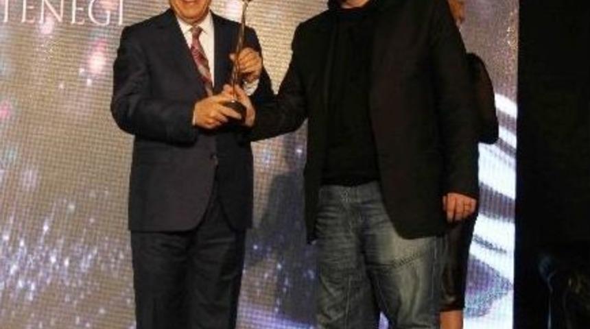 Engel&rsquo;siz Sanat &Ouml;d&uuml;lleri Yenimahalle&rsquo;de Sahiplerini Buldu