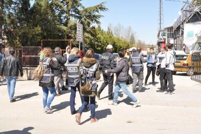 Polislerden Okul Önü Denetimi