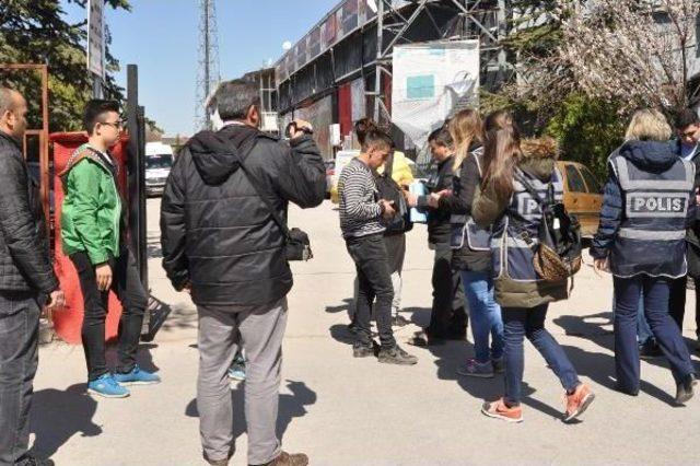 Polislerden Okul Önü Denetimi