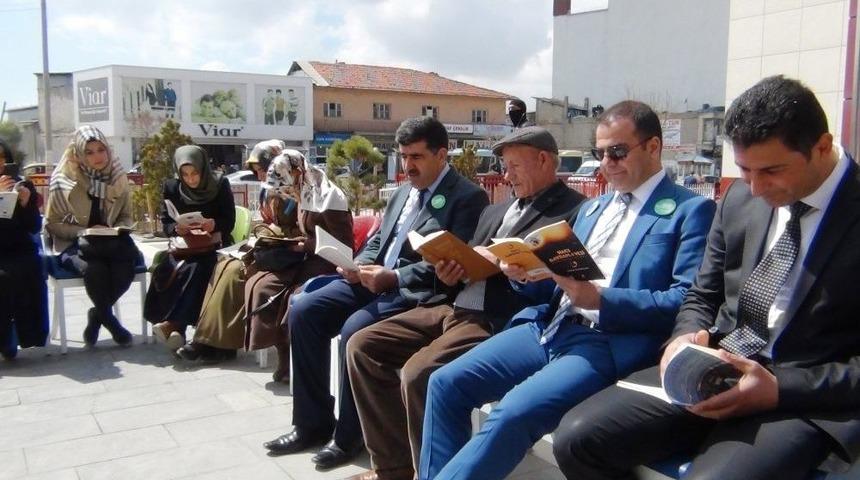 Erciş&rsquo;te Kitap Okuma Etkinliği