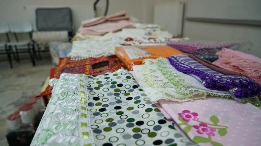 Adıyaman Belediyesi&rsquo;nden Kimsesiz Gen&ccedil; Kıza &Ccedil;eyiz Desteği