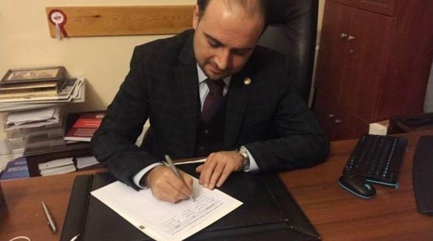 Ak Parti&rsquo;li Baybatur&rsquo;dan Anayasa Teklifine İmza