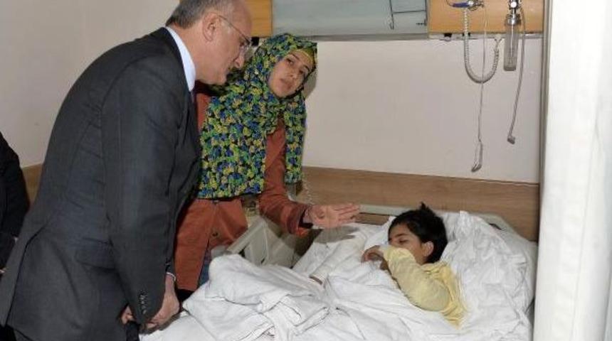 Chp'li Bing&ouml;l, Yurt Yangınından Kurtulan &Ccedil;ocukları Ziyaret Etti