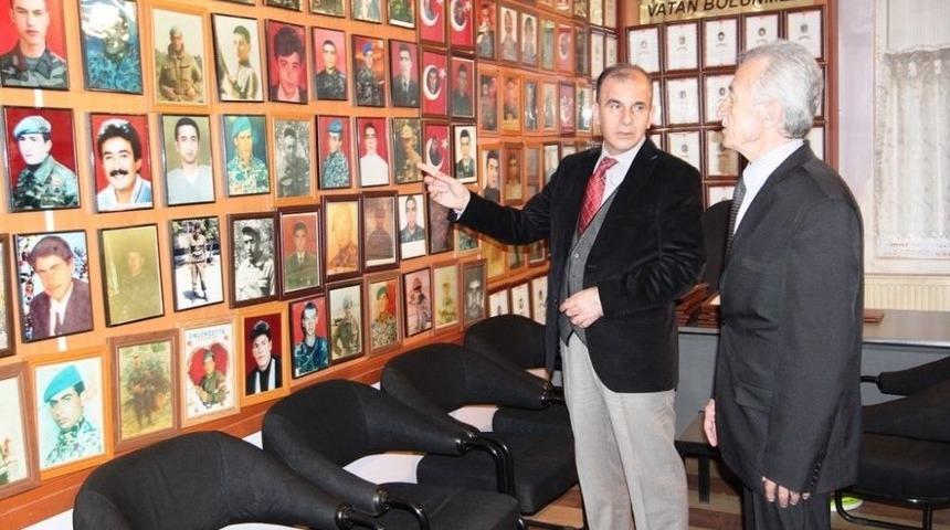 Van&ccedil;elik, Şehit Ve Gazi Aileleri Derneklerini Ziyaret Etti