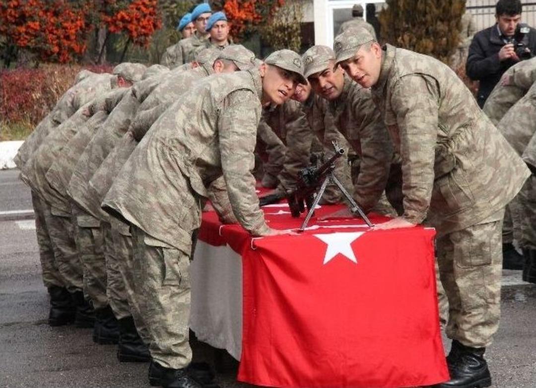 Elazığ&rsquo;da Kısa D&ouml;nem Askerler Yemin Etti