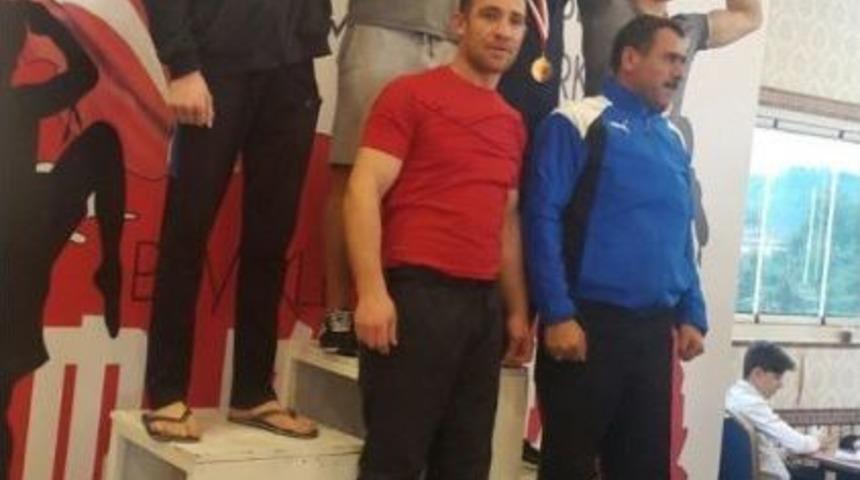 Muay Thai T&uuml;rkiye Şampiyonu Mevlana Acar Altuntaş Oldu