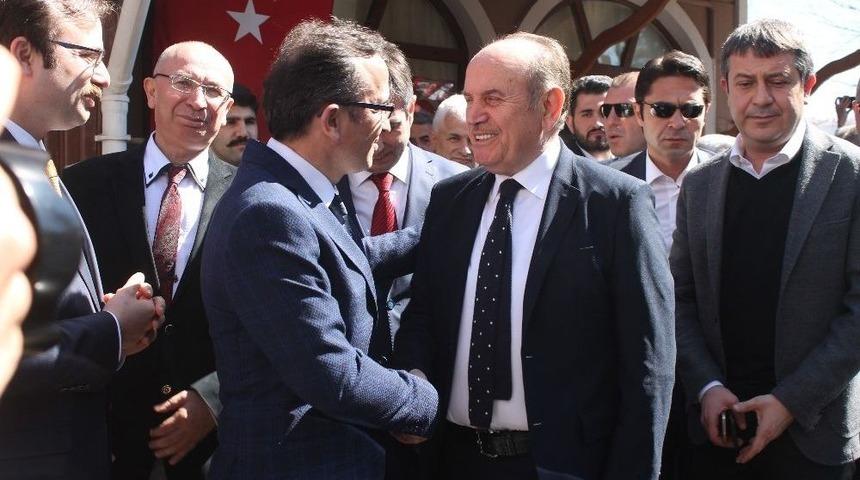 Kadir Topbaş: &ldquo;sayın Kılı&ccedil;daroğlu, Birilerini Karlamak Yerine Kendinizi Sevdirin&rdquo;