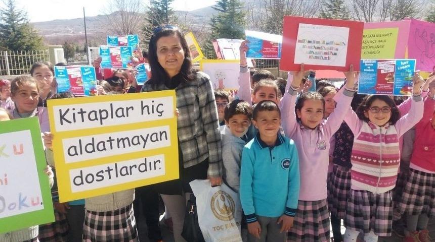 Darende&rsquo;de K&uuml;t&uuml;phaneler Haftası Etkinliği