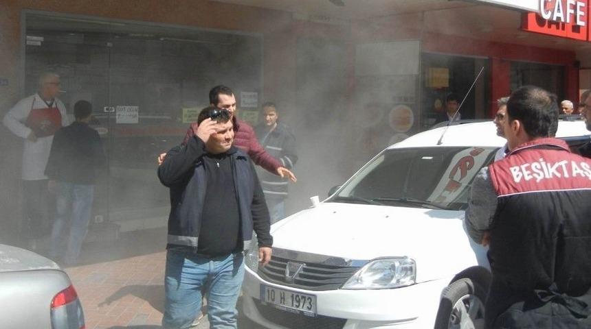 Edremit Mhp Binasında Korkutan Duman