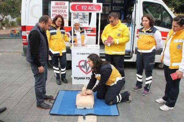 Serik’te “yaşama Yol Ver Kampanyası” Standı