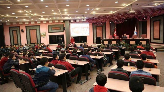 İmam Hatip Lisesi Öğrencileri Melikgazi’de