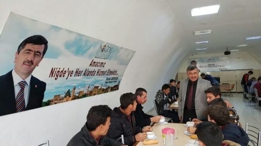 Niğde Belediyesinden &Ouml;ğrencilere &Ccedil;orba İkramı