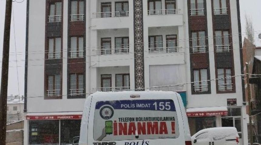 3&rsquo;&uuml;nc&uuml; Sınıf Emniyet M&uuml;d&uuml;r&uuml; Beylik Tabancasıyla İntihar Etti