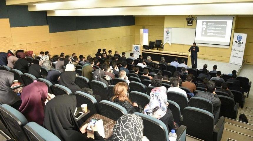 &lsquo;k&uuml;resel S&ouml;m&uuml;r&uuml; Sistemi Ve &Ccedil;ıkış Yolları&rsquo; Konferansı Sa&uuml;&rsquo;de D&uuml;zenlendi