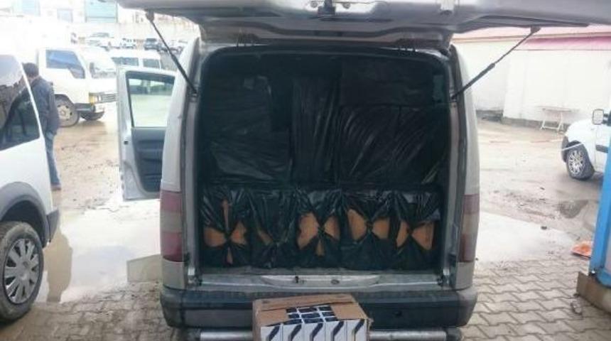 Van'da Ka&ccedil;ak Sigara Ile Pipo Ve Nargile T&uuml;t&uuml;n&uuml; Ele Ge&ccedil;irildi