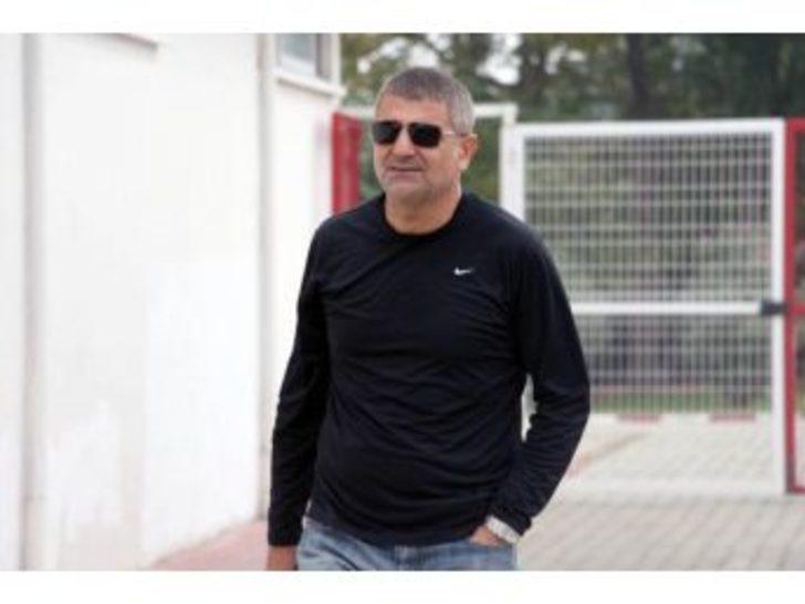 Samsunspor Sportif Direktörü Zeren: 5 Oyuncu Ile Prensipte Anlaştık