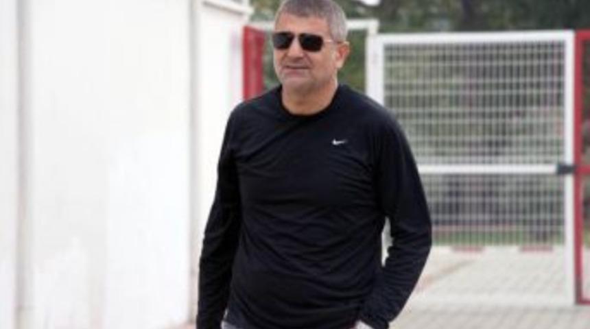 Samsunspor Sportif Direkt&ouml;r&uuml; Zeren: Puanlarla Moral Bulacağız