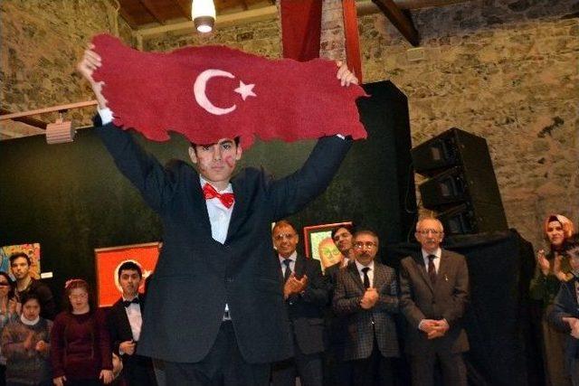 &ldquo;sanata Engel Yok Sergisi&rdquo;nin A&ccedil;ılışını Bakan Nabi Avcı Ger&ccedil;ekleştirdi 2