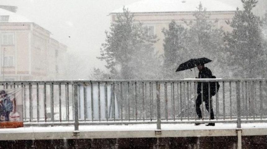 Bayburt Kar Altında