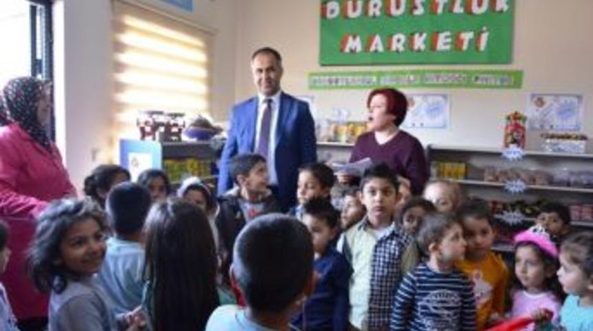 Biga&rsquo;da D&uuml;r&uuml;stl&uuml;k Market A&ccedil;ıldı