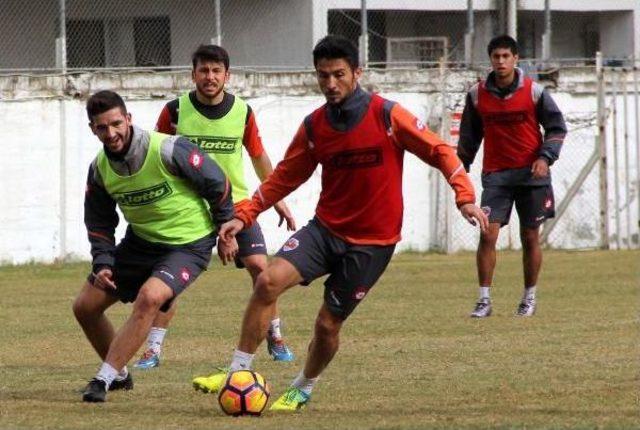 Adanaspor Şut Çalıştı