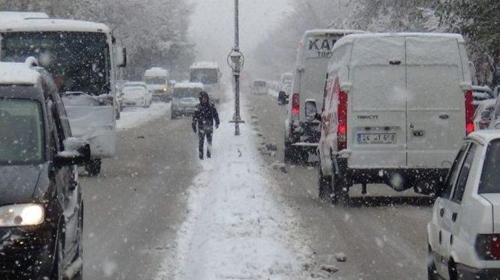 Erzincan’a Mevsimin İlk Karı Düştü G3