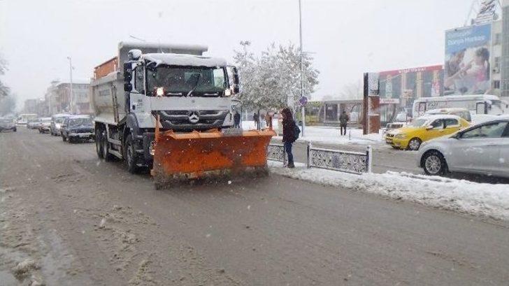Erzincan’a Mevsimin İlk Karı Düştü G5