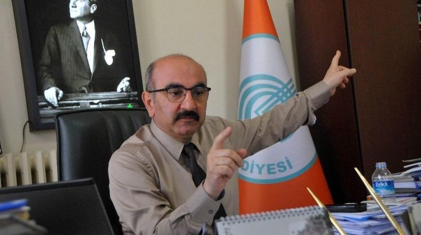 Başıboş At Sahiplerine Ricada Bulundu