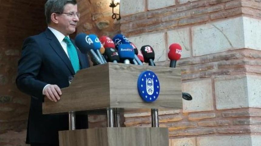 Davutoğlu: Bu Topraklarda Fetret Yaşatılmasına Izin Vermeyeceğiz