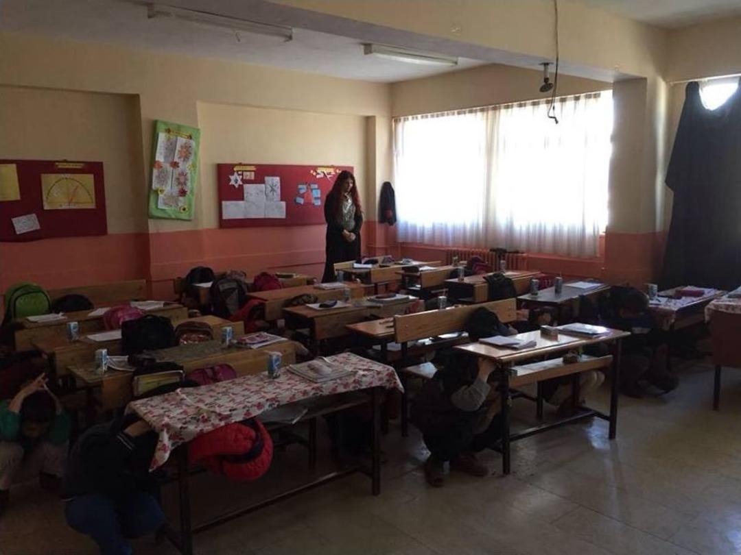 Afad&rsquo;ın Okullardaki Afet Bilinci Eğitimleri Devam Ediyor