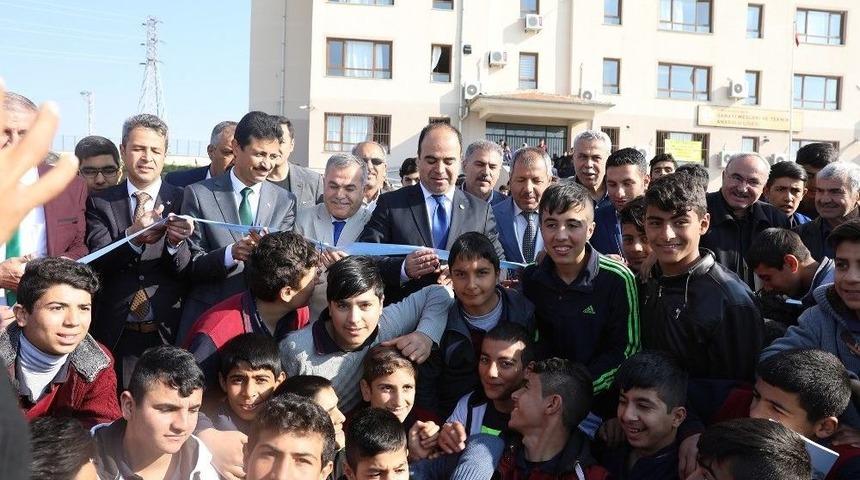 Lisede Yapılan Halı Saha T&ouml;renle A&ccedil;ıldı