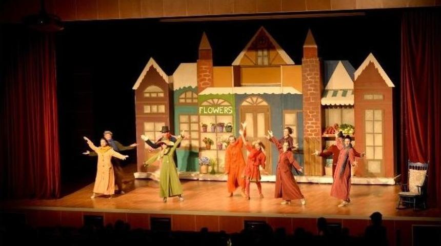 B&uuml;y&uuml;kşehir&rsquo;den &Ccedil;ocuklara M&uuml;zikli Tiyatro Oyunu